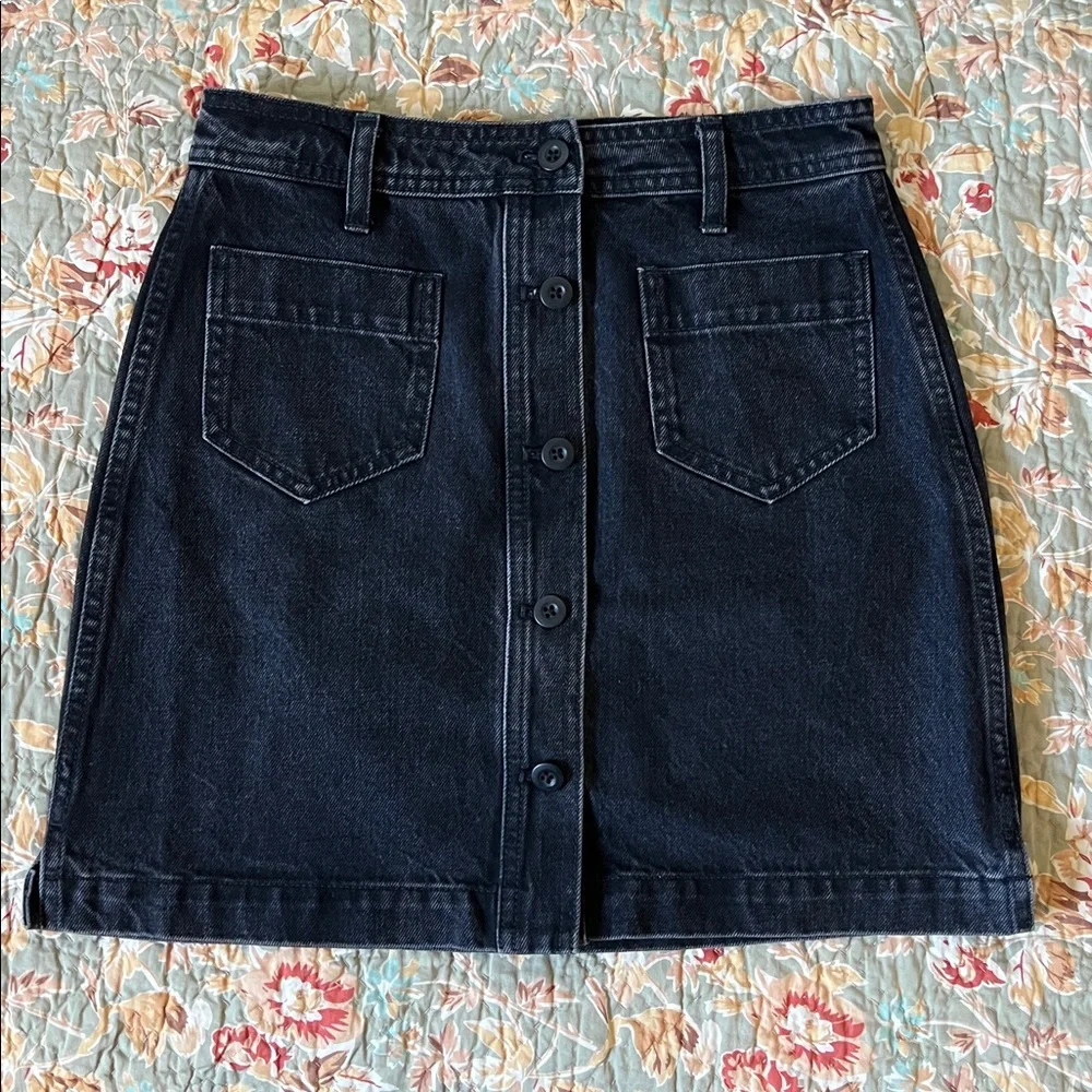 Madewell Black Button Front Denim Jean Skirt Short Size 26 Women’s High Waisted - Picture 1 of 5